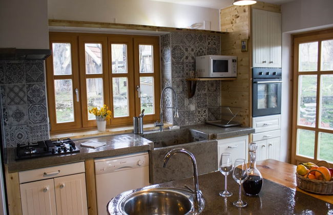 Comfy Holiday Home in Bunjevci With Hot Tub - Foto 7