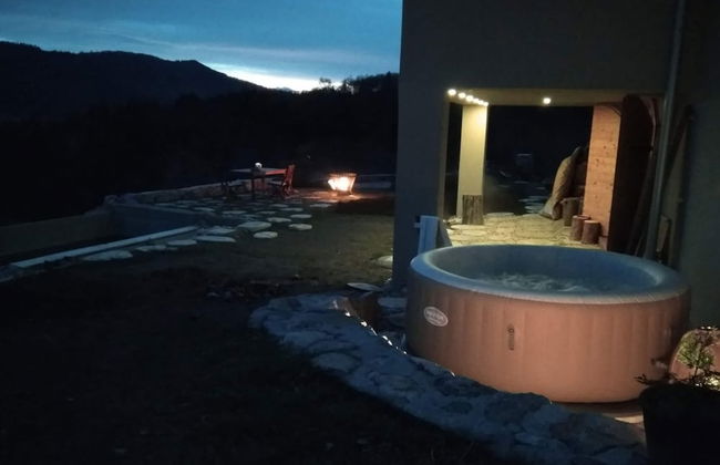 Comfy Holiday Home in Bunjevci With Hot Tub - Foto 37