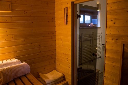 Photo 23 - Comfy Holiday Home in Bunjevci With Hot Tub