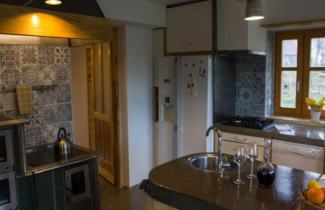 Comfy Holiday Home in Bunjevci With Hot Tub - Foto 5