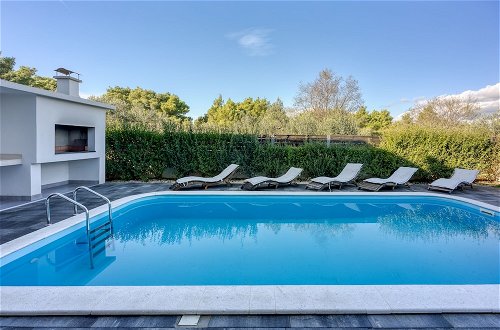 Photo 21 - Amazing Pool & Relax Villa Loreta