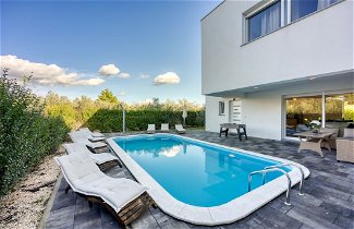 Photo 1 - Amazing Pool & Relax Villa Loreta