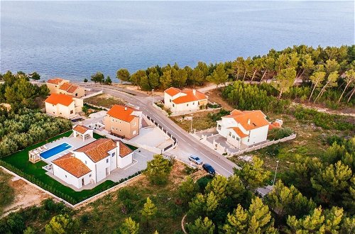 Foto 33 - Splendid Villa With Private Pool, Amazing sea View, Garden With Outside Kitchen