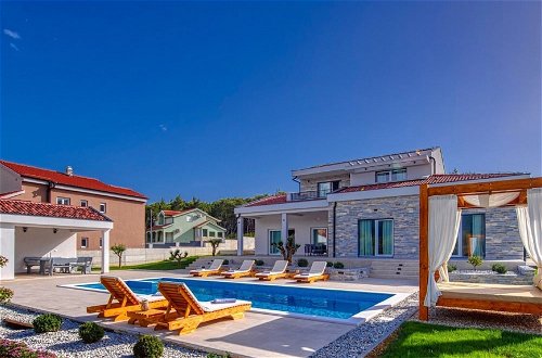 Foto 24 - Splendid Villa With Private Pool, Amazing sea View, Garden With Outside Kitchen