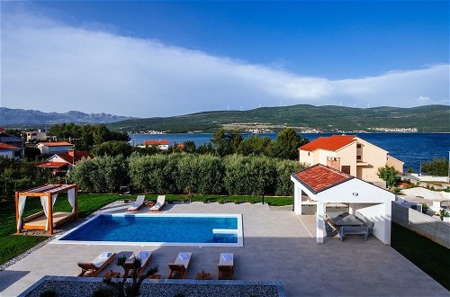 Foto 28 - Splendid Villa With Private Pool, Amazing sea View, Garden With Outside Kitchen