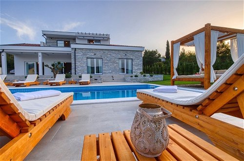 Foto 26 - Splendid Villa With Private Pool, Amazing sea View, Garden With Outside Kitchen