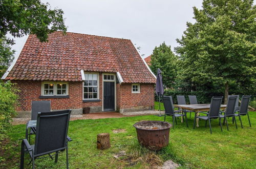 Photo 1 - Quaint Farmhouse in Enschede With Terrace