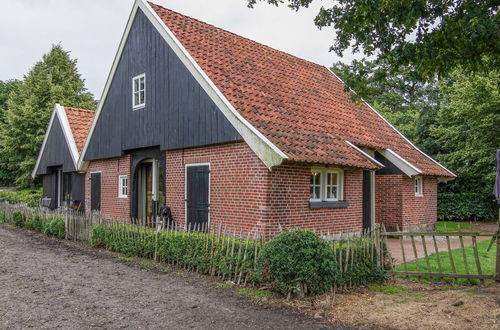 Photo 34 - Quaint Farmhouse in Enschede With Terrace