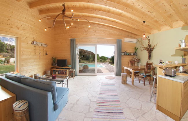 Driftwood Villa - Photo 5