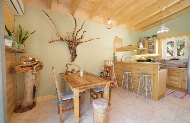 Driftwood Villa - Photo 7