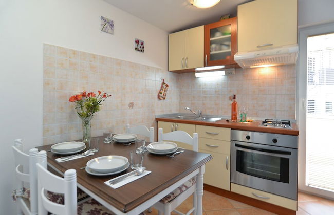 Apartment 1203 - Photo 10