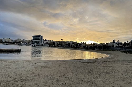 Photo 17 - Sunrise Apt Near Beach, Wifi, Smarttv 60, Netflix