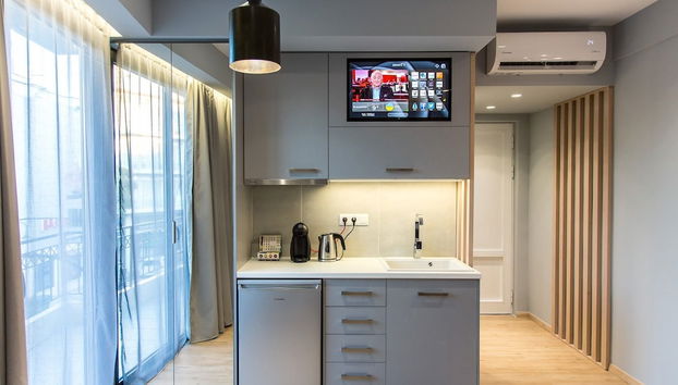 Private kitchenette