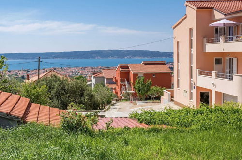 Photo 25 - Apartment With Balcony and View