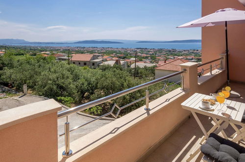 Photo 23 - Apartment With Balcony and View