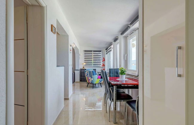 Apartment in Arbanija With Terrace - Foto 19