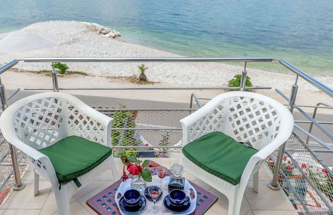 Luxurious Holiday Home in Arbanija with Hot Tub - Foto 36