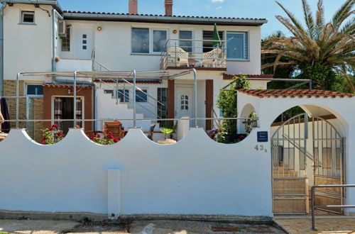 Photo 24 - Spacious Apartment in Arbanija With Terrace