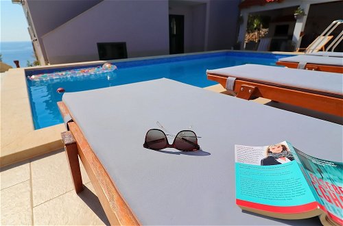 Photo 28 - Charming Holiday Home in Cara With Swimming Pool