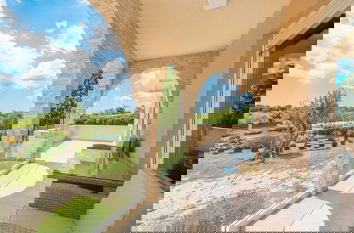 Foto 41 - Modern Holiday Home in Pristeg With Pool