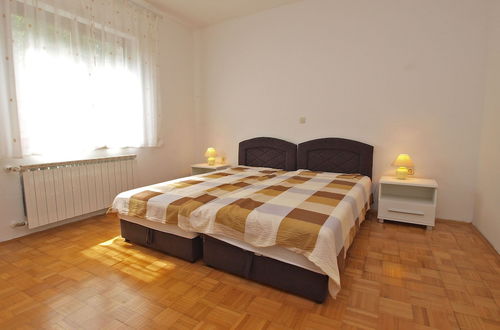 Photo 2 - Apartment 21