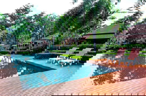 Foto 35 - Nai Harn Grand Villa