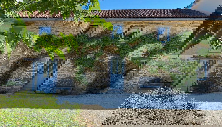 Foto 1 - Spacious Gite With Large Terrace