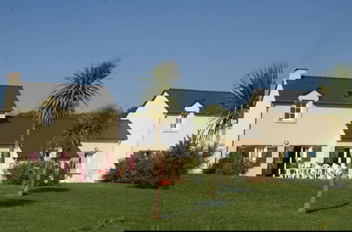 Foto 18 - Pleasant Breton Holiday Home Near the bay of Douarnenez