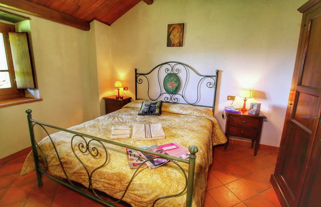 Alluring Farmhouse in Ortignano With Swimming Pool - Foto 10