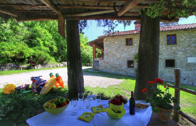 Alluring Farmhouse in Ortignano With Swimming Pool - Foto 41