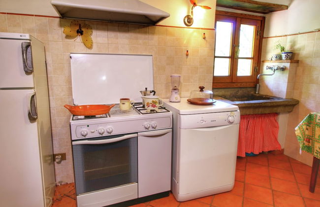Alluring Farmhouse in Ortignano With Swimming Pool - Foto 21