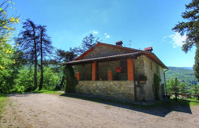 Alluring Farmhouse in Ortignano With Swimming Pool - Foto 34