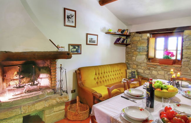 Alluring Farmhouse in Ortignano With Swimming Pool - Foto 31