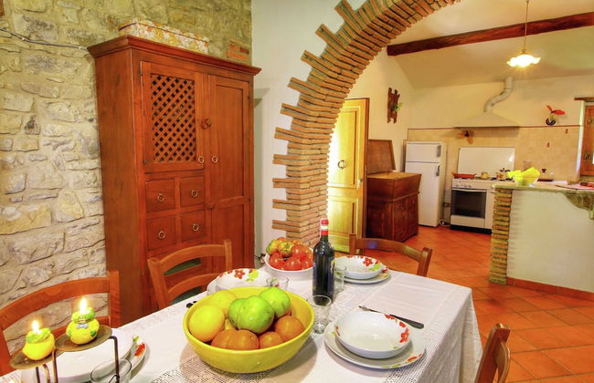 Alluring Farmhouse in Ortignano With Swimming Pool - Foto 66