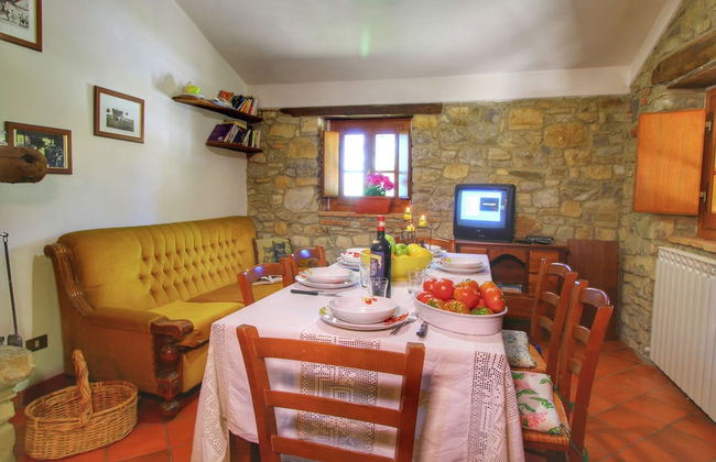 Alluring Farmhouse in Ortignano With Swimming Pool - Foto 30