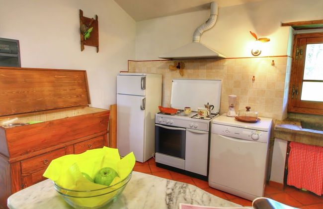 Alluring Farmhouse in Ortignano With Swimming Pool - Foto 20