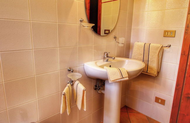 Alluring Farmhouse in Ortignano With Swimming Pool - Foto 44