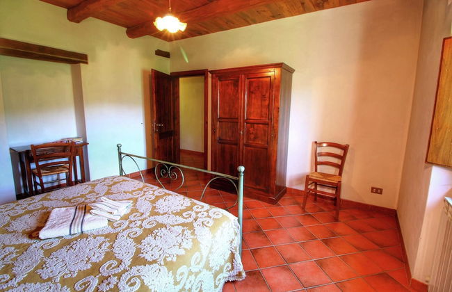 Alluring Farmhouse in Ortignano With Swimming Pool - Foto 9