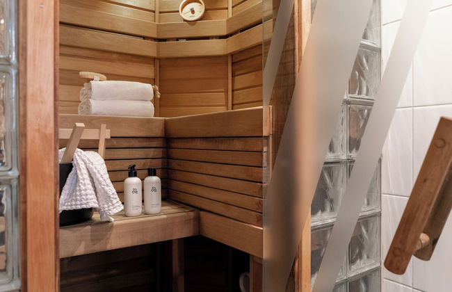 Cozy Studio with private Sauna - Photo 8
