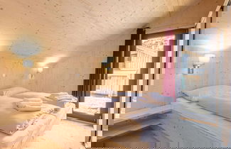 Foto 2 - Attractive Chalet With Terrace