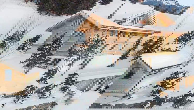 Foto 1 - Beautiful Modern Chalet in the Gstaad Region