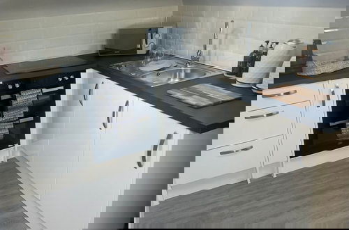 Foto 9 - Apartment in Wembley by Belvilla