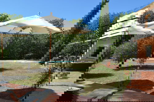 Foto 31 - House in Montfort-sur-argens With Garden