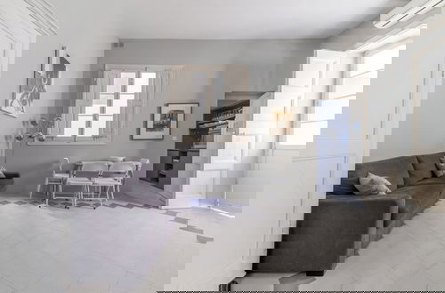 Foto 6 - Spacious & Luxury 3BR Central Apartment
