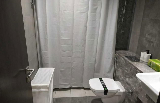OYO HOME 1383 Luxury 1 BHK With Balcony - Foto 8