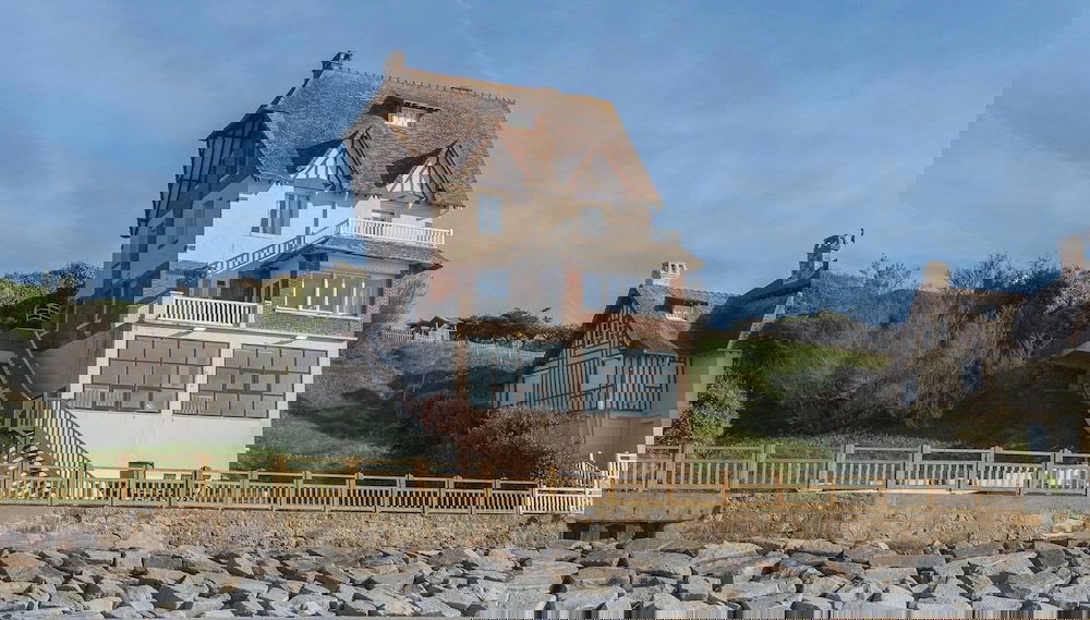 Primary image