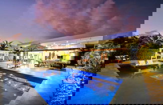 Photo 1 - Family Beachside Villa With Hotel Amenities v7
