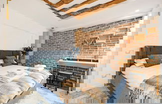 Photo 1 - Apartment With 3 Rooms for 10 People