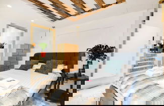 Photo 2 - Apartment With 3 Rooms for 10 People