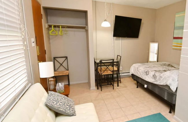 Studio Apartment Close to Notre Dame 1309 1 - Photo 1